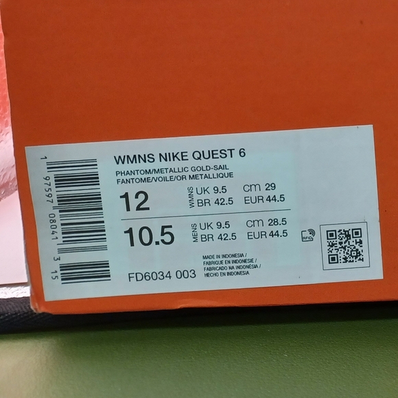 NEW Nike Quest 6 Road Running Shoe In Phantom&MatallicGold&Sail Size W:13 M:10.5 main image 2